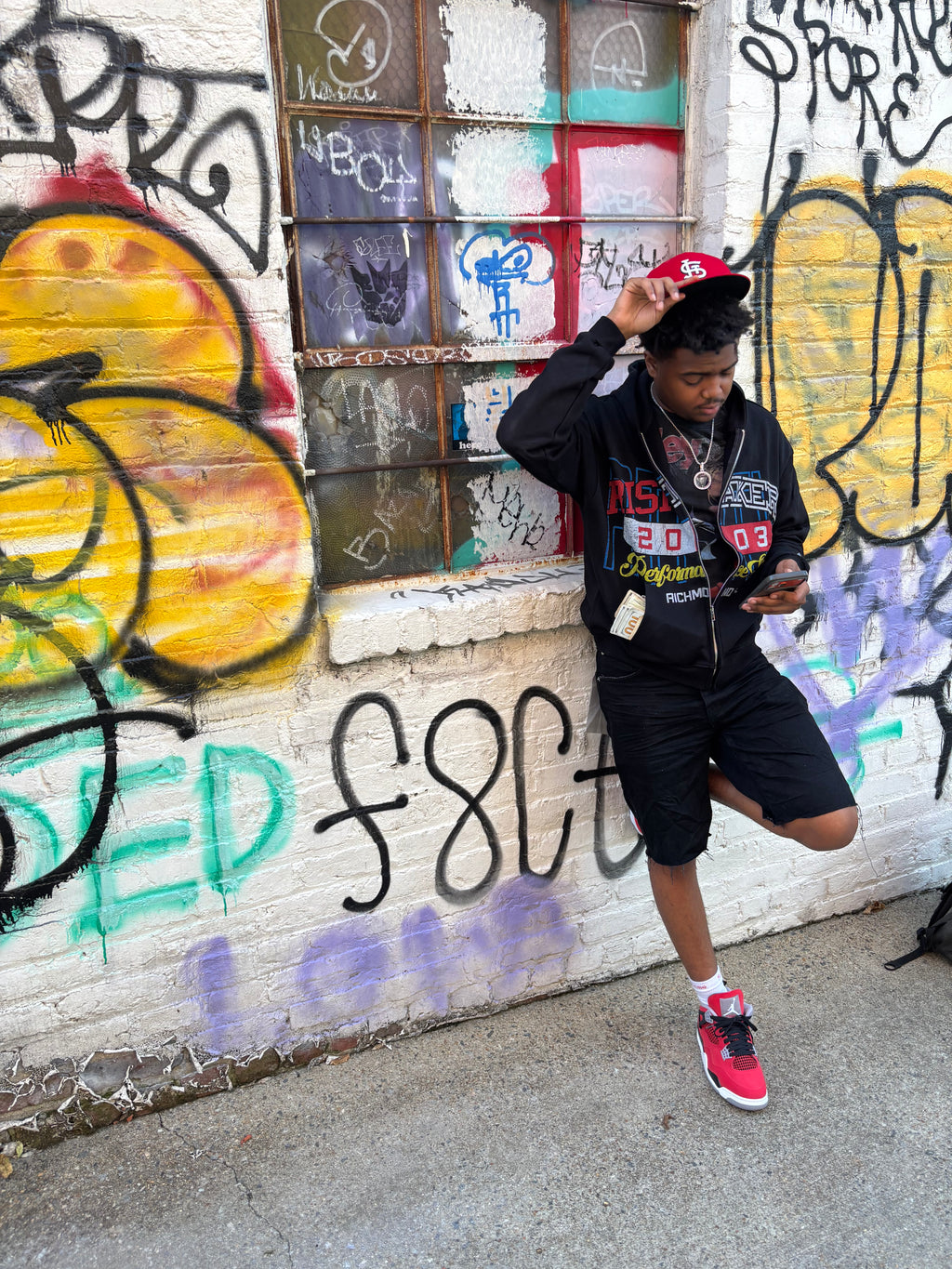 RULE THE WRLD ZIP UP